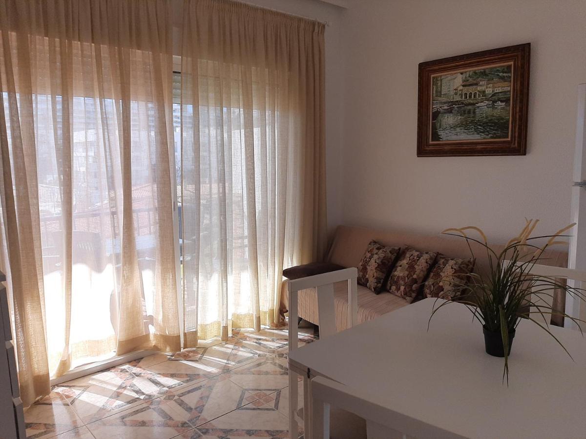 Апартаменты Apartamento Jazmin Playamar 1ª Linea De Playa Торремолинос Экстерьер фото
